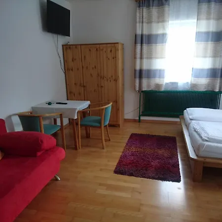 Penzion Stanglwirt Fruehstueckspension 3*